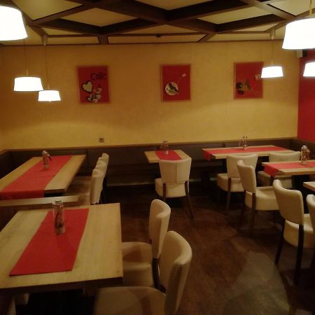 Gaststaette Peperoni Ξενοδοχείο Biberach an der Riß Εξωτερικό φωτογραφία